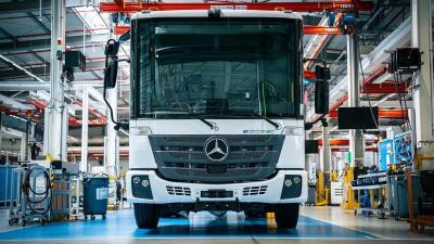 Mercedes-Benz Adds Another Electrified Garbage Truck to the Lineup With New eEconic