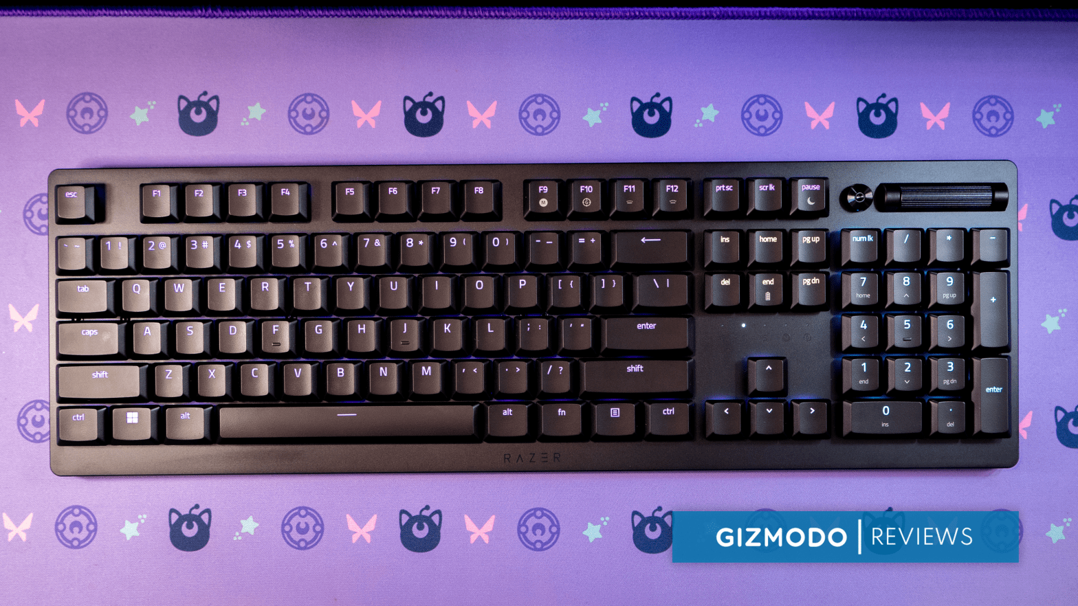The Razer DeathStalker V2 Pro is a wireless, low-profile mechanical gaming keyboard.  (Photo: Florence Ion / Gizmodo)