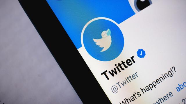 Twitter’s New ‘Status’ Feature Is Here to Make Tweeting Even More Embarrassing