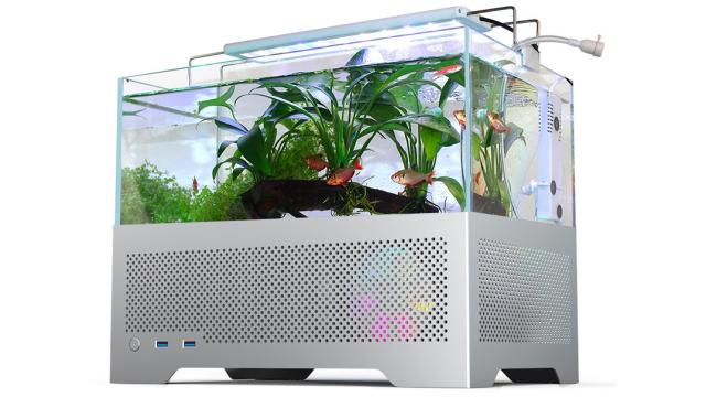 Fish Tank PC Case Tops Your Computer With 13.5 Litres of Water