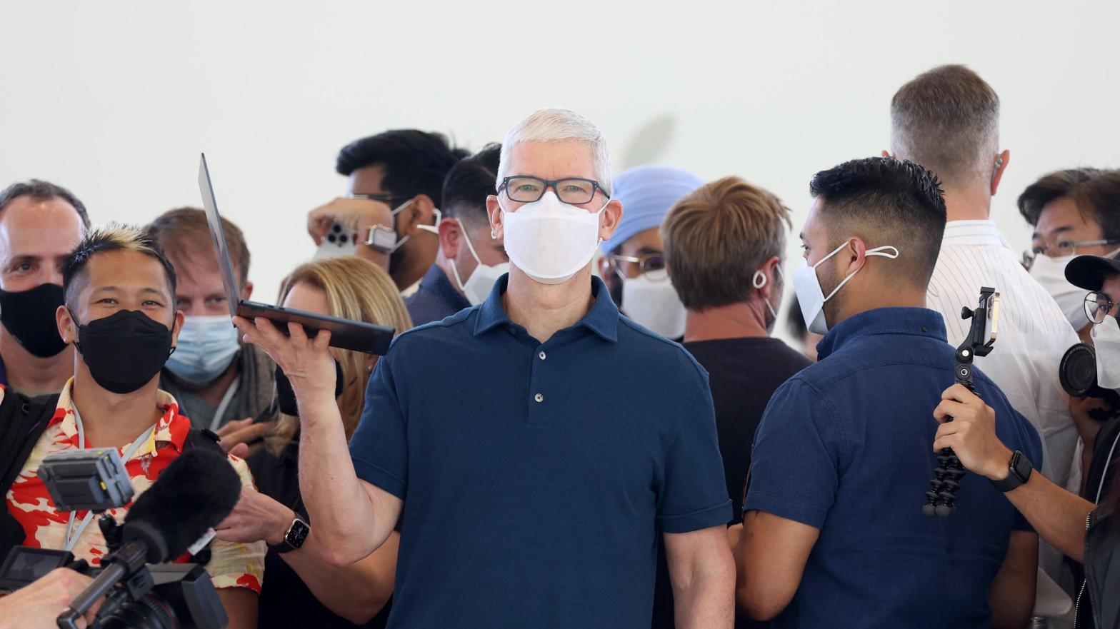 Apple CEO Tim Cook wants workers back at his Cupertino headquarters at least three days a week, but a number of his workers aren't as excited to see their boss live in-person as company fans at the recent WWDC22 conference. (Photo: Justin Sullivan, Getty Images)