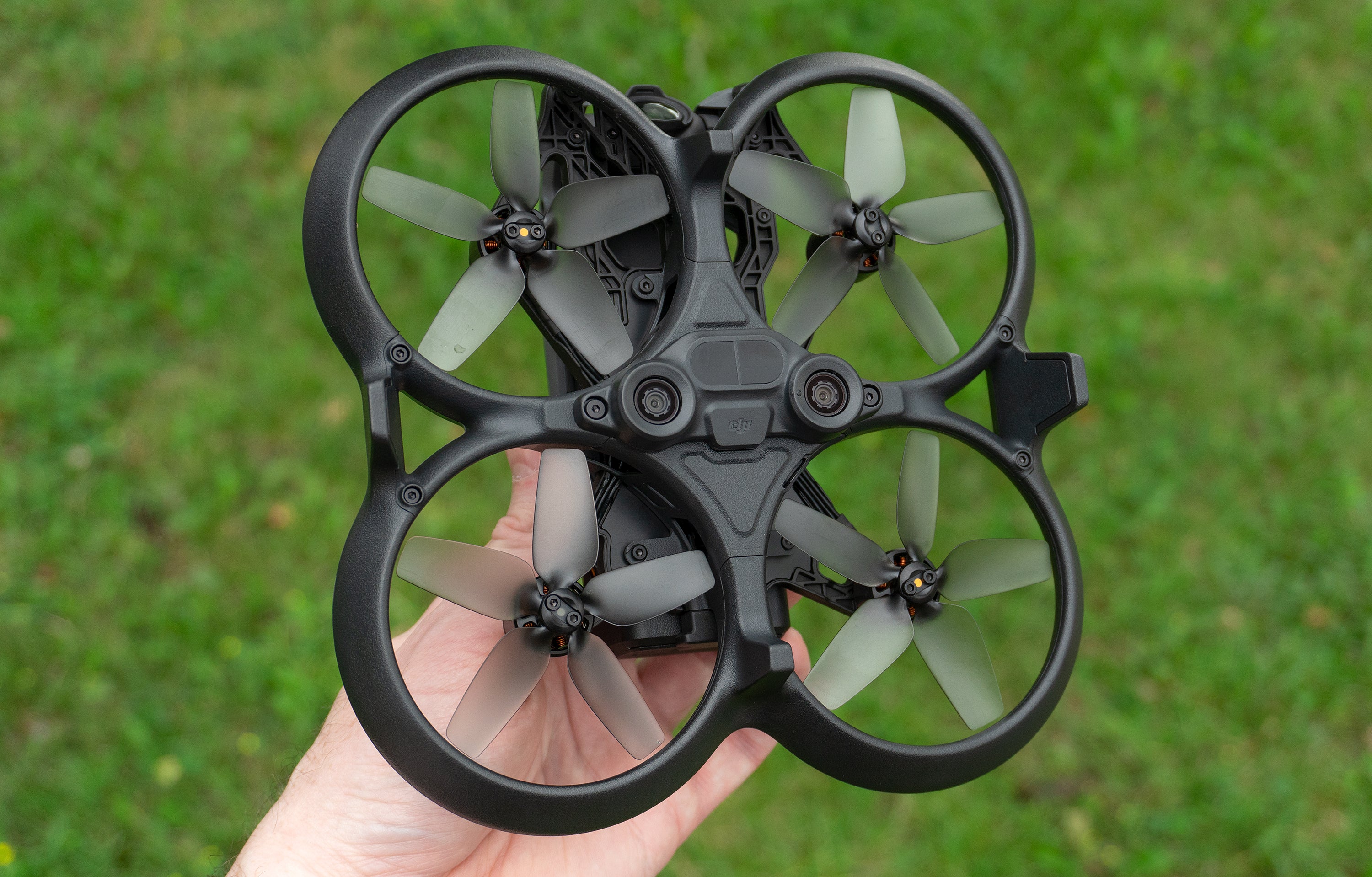 Downward-facing cameras and infrared sensors allow the DJI Avata to detect what it's flying over to ensure safe landings. (Photo: Andrew Liszewski | Gizmodo)