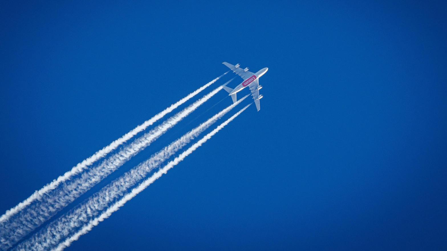 Contrails from a Emirates Airbus A380. (Photo: Martin Macak Gregor, AP)
