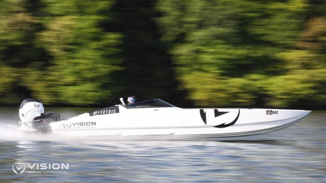 Electric Boat Shatters Speed Record With 175 KMH Run