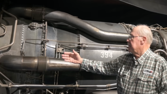Watch This In-Depth Tour of the SR-71 Blackbird’s Jet Engine