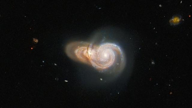 These Two ‘Colliding’ Galaxies Make a Gorgeous Double Portrait