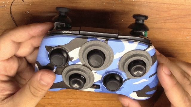 Utterly Cursed Custom Xbox Controller Replaces All the Buttons With Analogue Joysticks