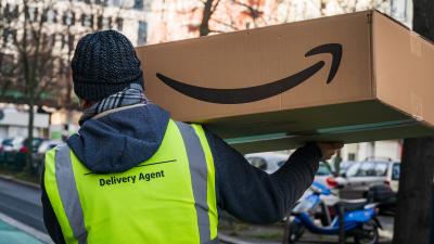 Amazon Is Giving Raises to Delivery Drivers (But Not the Ones Who Protested)