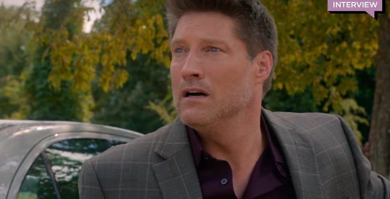 Mike Barnes (Sean Kanan) gets sucked back into a story he thought he'd left behind. (Screenshot: Netflix)