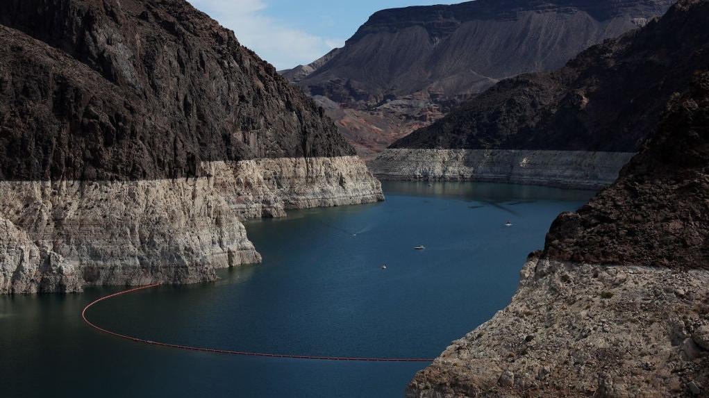 A bleached 'bathtub ring' is visible on the banks of Lake Mead near the Hoover Dam on August 19, 2022 in Lake Mead National Recreation Area, Arizona. (Photo: Justin Sullivan, Getty Images)