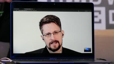 Putin Just Made Edward Snowden a Russian Citizen