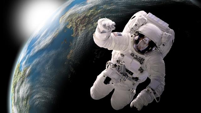 An Imposter Claiming to Be an Astronaut Wooed a Woman Into Paying for a ‘Return Ticket to Earth’