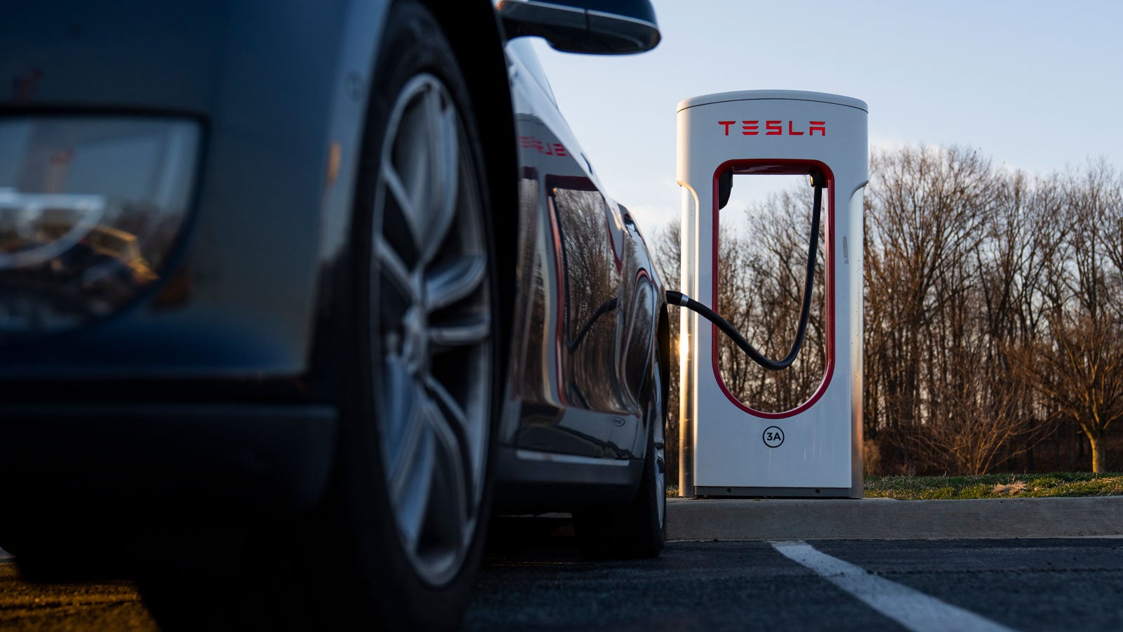Scientists Might Have Cracked 10-Minute Electric Car Charging