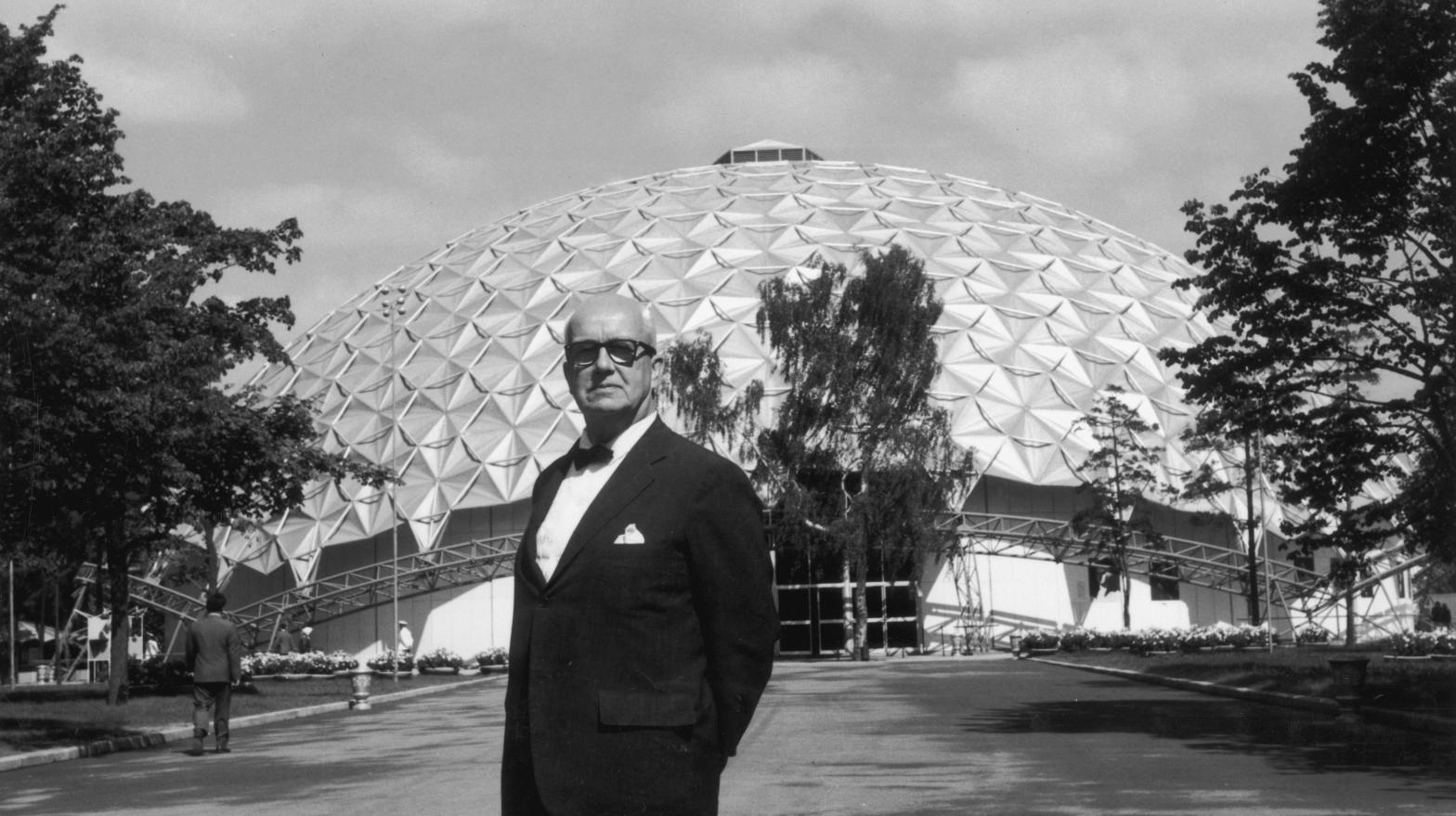 Buckminster Fuller stands in front of the geodesic dome building at the American National Exhibition in Moscow in 1959. (Photo: Hulton Archive, Getty Images)