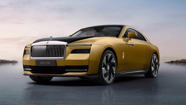 The 2023 Rolls-Royce Spectre Is an Electric Car That Doesn’t Look Like One