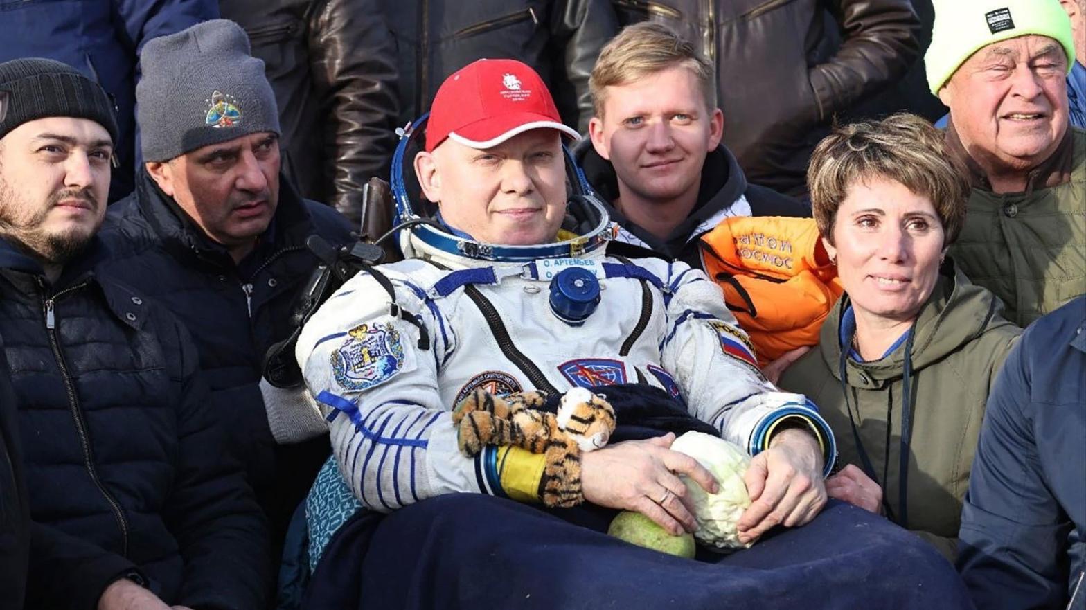 Russian cosmonaut Oleg Artemyev after returning to Earth on September 29, 2022. (Photo: Pavel Kassin/Roscosmos State Space Corporation, AP)