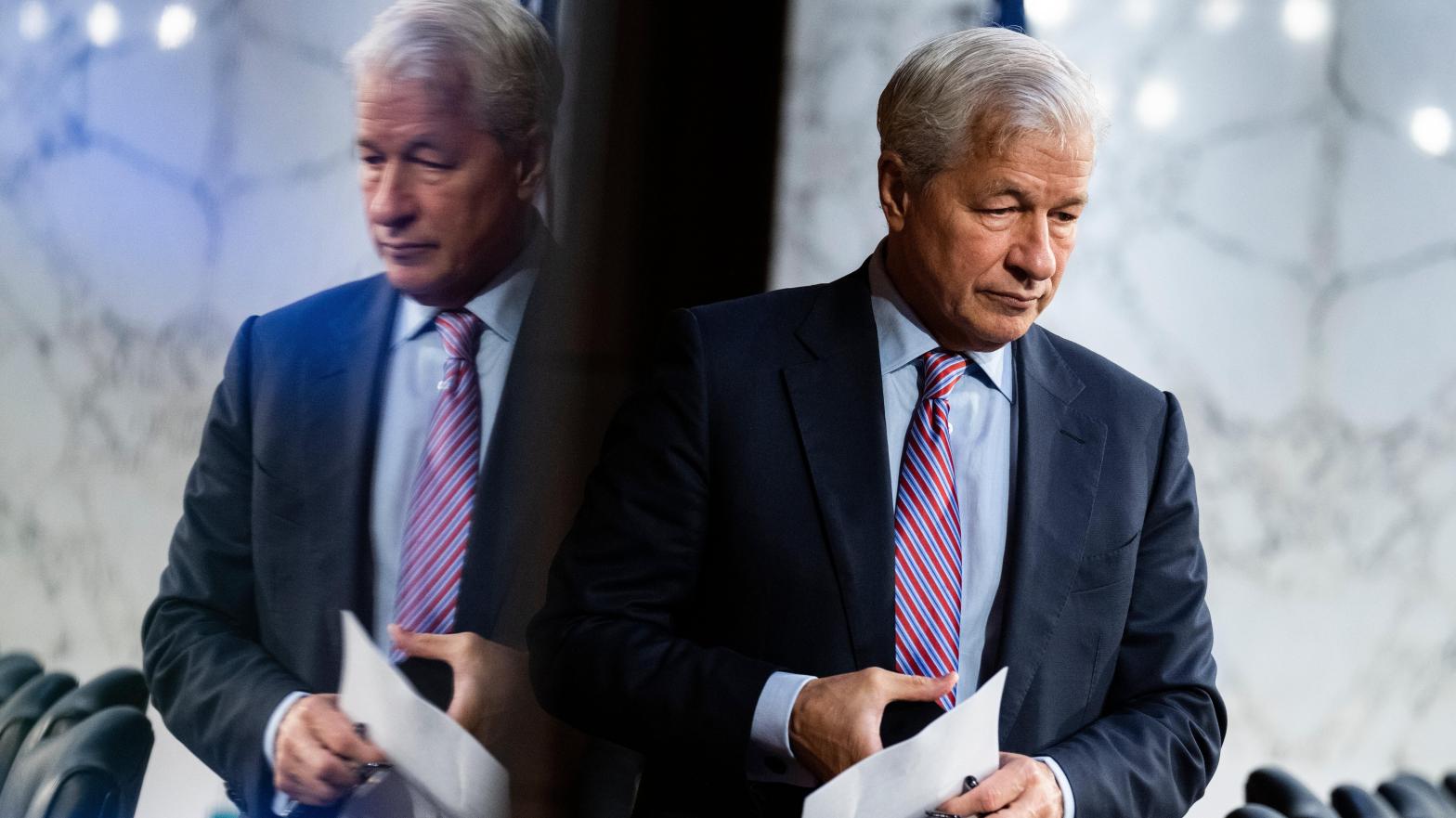 Jamie Dimon, CEO of JPMorgan Chase, arrives for the Senate Banking,  Housing, and Urban Affairs Committee hearing titled Annual Oversight of  the Nations Largest Banks on September 22,  2022.  (Photo: Tom Williams/CQ-Roll Call, Inc, Getty Images)