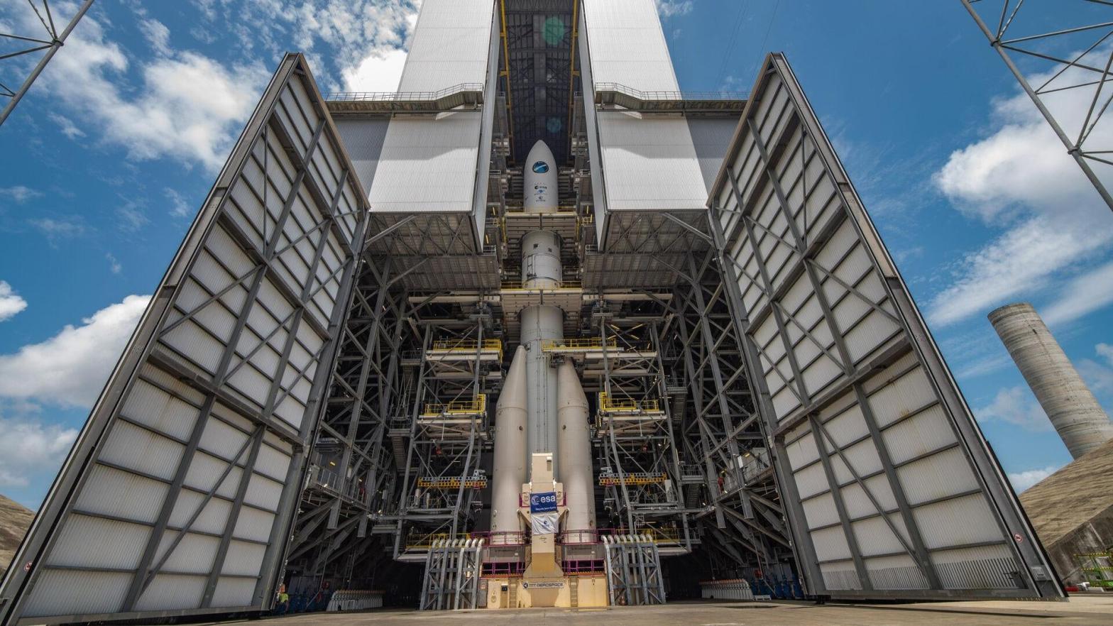A fully stacked Ariane 6 at Europe's Spaceport in French Guiana.  (Photo: ESA/Manuel Pedoussaut)