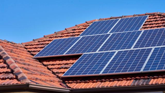 How to Make Solar Panels Better (And Cheaper)