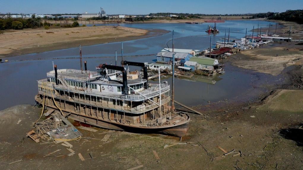 The Diamond Lady, a once-majestic riverboat, rests with smaller boats in mud at Riverside Park Marina in Martin Luther King Jr. Riverside Park along the Mississippi River on October 19, 2022 in Memphis, Tennessee.  (Photo: Scott Olson, Getty Images)