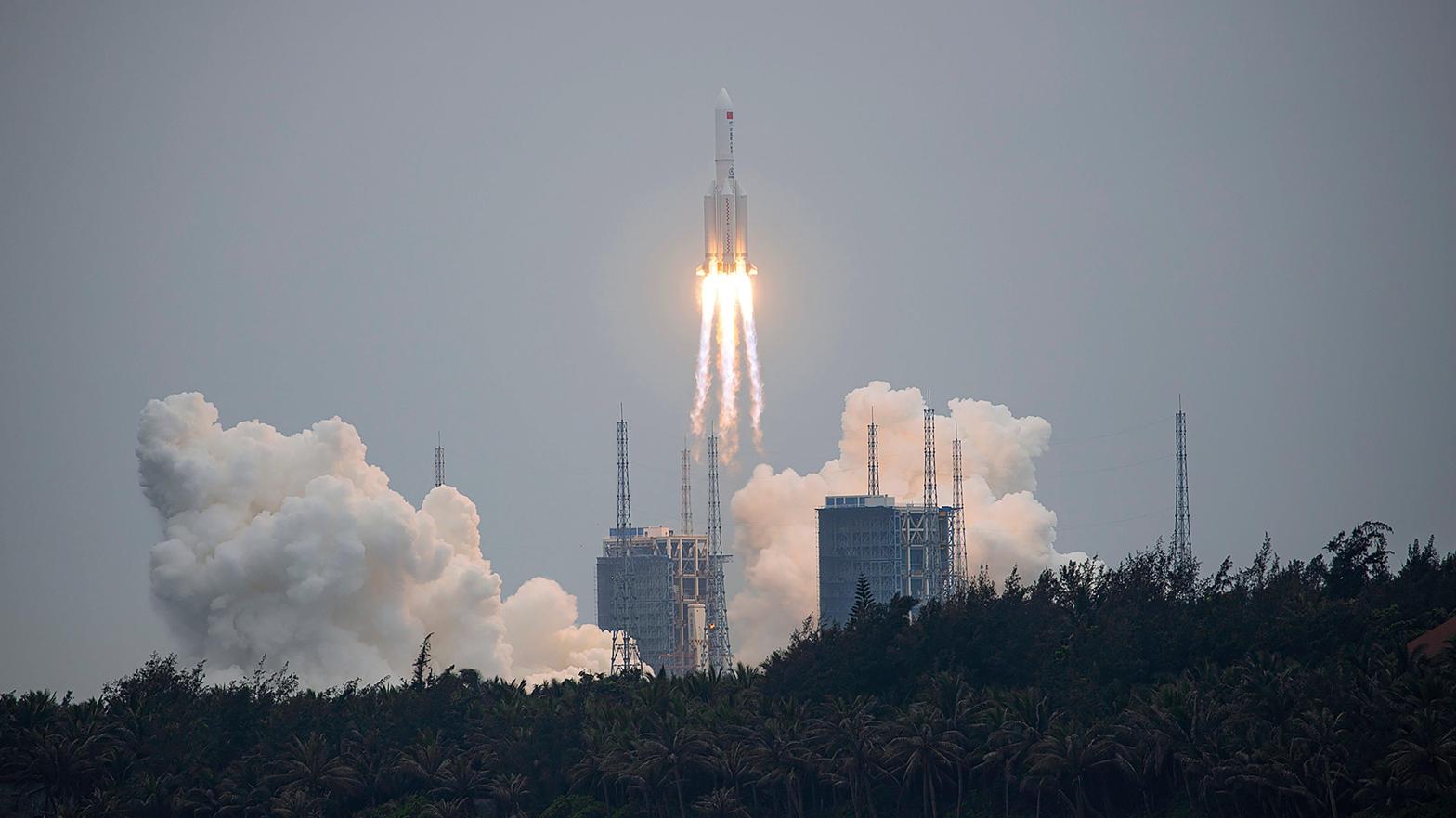 The launch of a Long March 5B rocket on April 28, 2021.  (Photo: Chinatopix, AP)