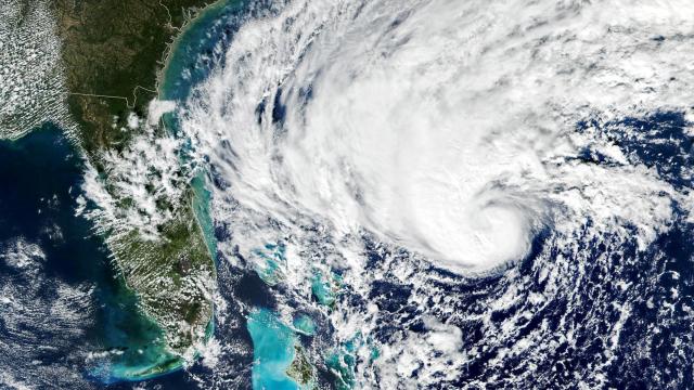 Florida Airports and Theme Parks Shut Down as Storm Nicole Closes In