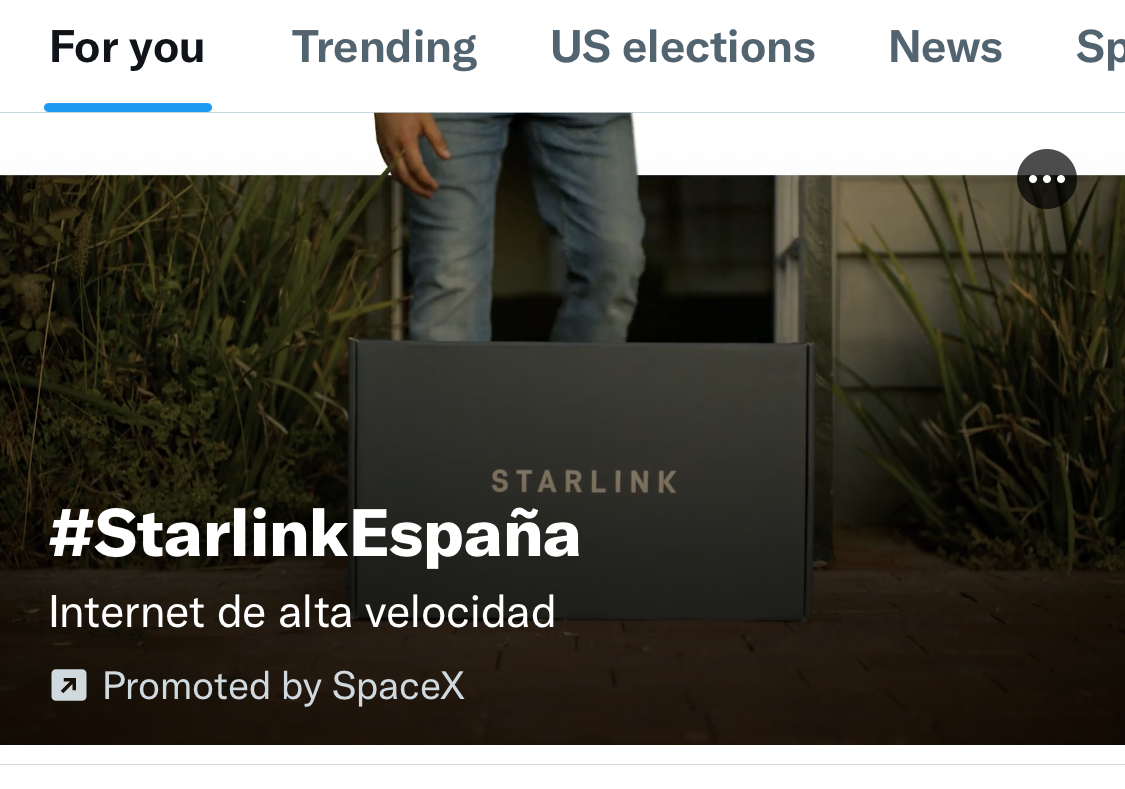 An example of a SpaceX ad circulating around Spain's Twitter feeds. (Screenshot: Gizmodo)