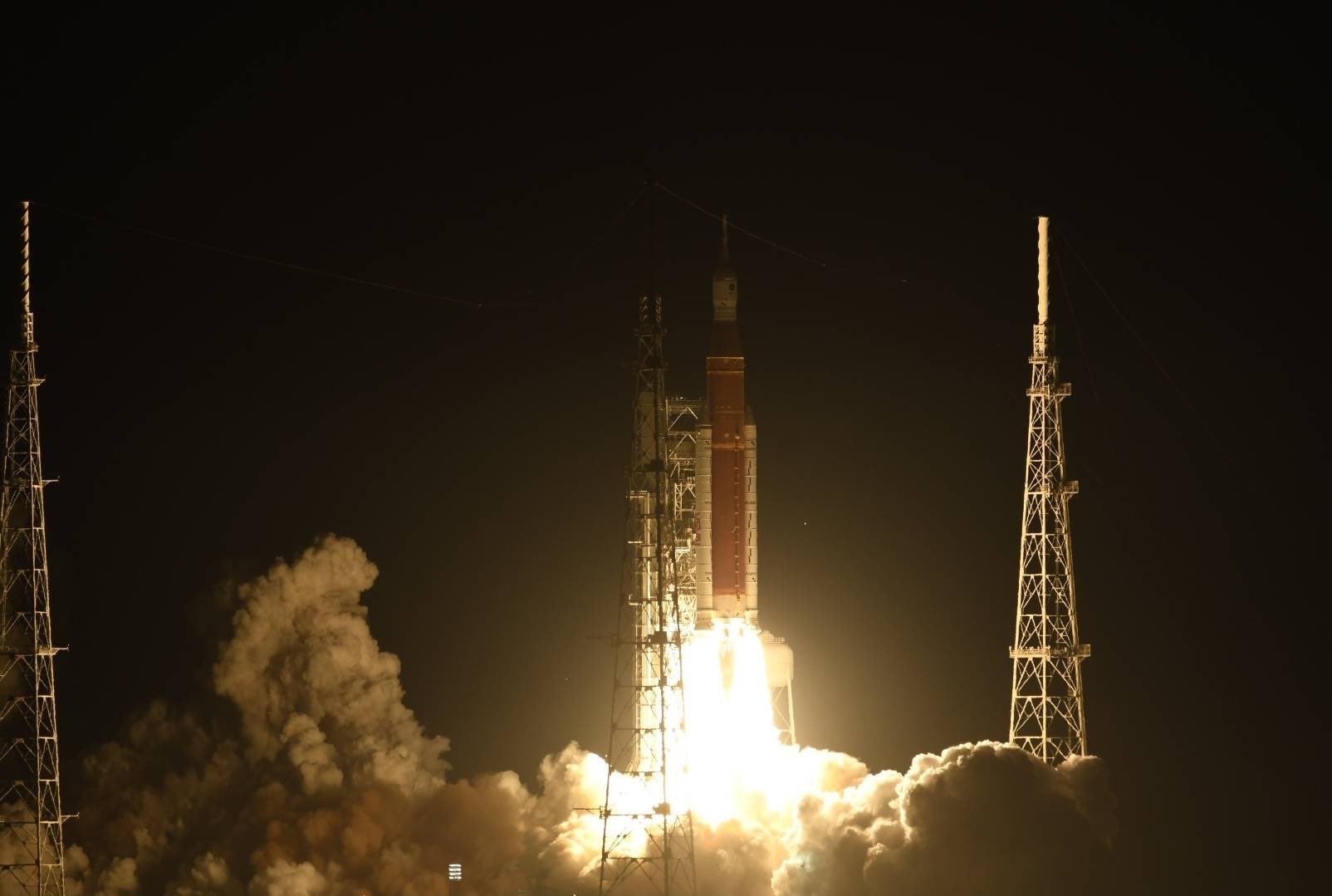 Launch of SLS.  (Photo: NASA)