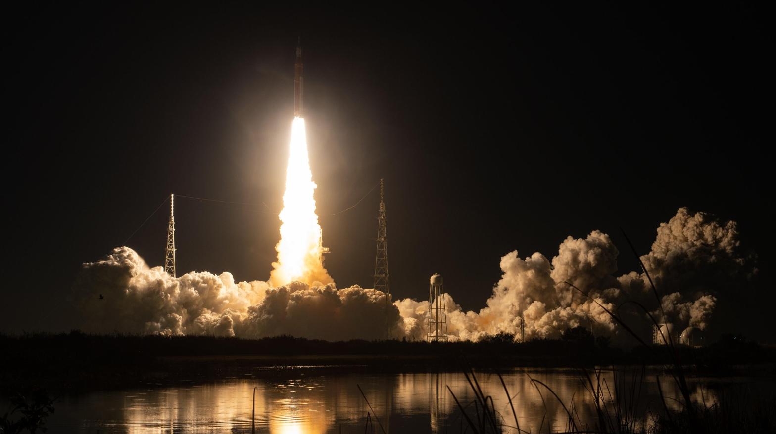 The Artemis 1 mission taking off from the Kennedy Space Centre early Wednesday morning.  (Photo: NASA)