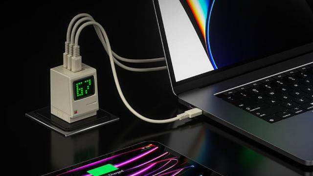 Mini Macintosh USB-C Charger Now Has a Working Screen That Shows Your Power Use