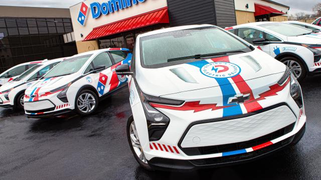 U.S. Domino’s Buys 800 Chevy Bolt EVs for Pizza Delivery Fleet