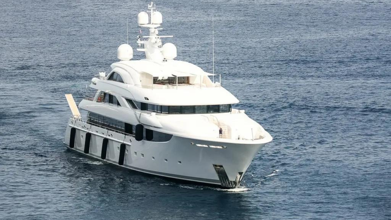 who owns superyacht australia
