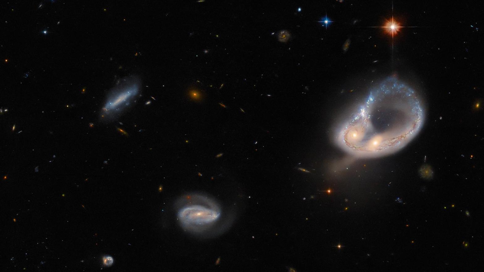 Image: ESA/Hubble & NASA, Dark Energy Survey/DOE/FNAL/DECam/CTIO/NOIRLab/NSF/AURA, J. Dalcanton