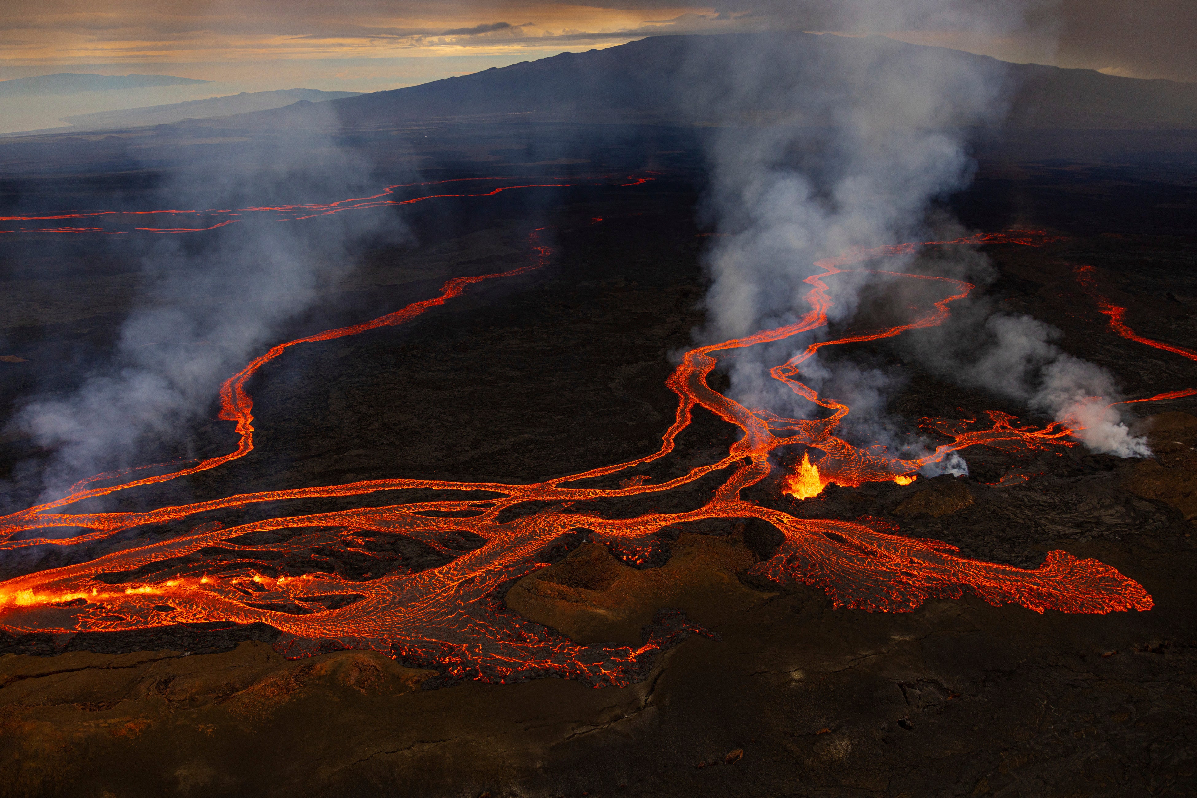 Eruption at Mauna Loa on November 29, 2022. (Photo: Erik Kabik Photography/ MediaPunch /IPX, AP)