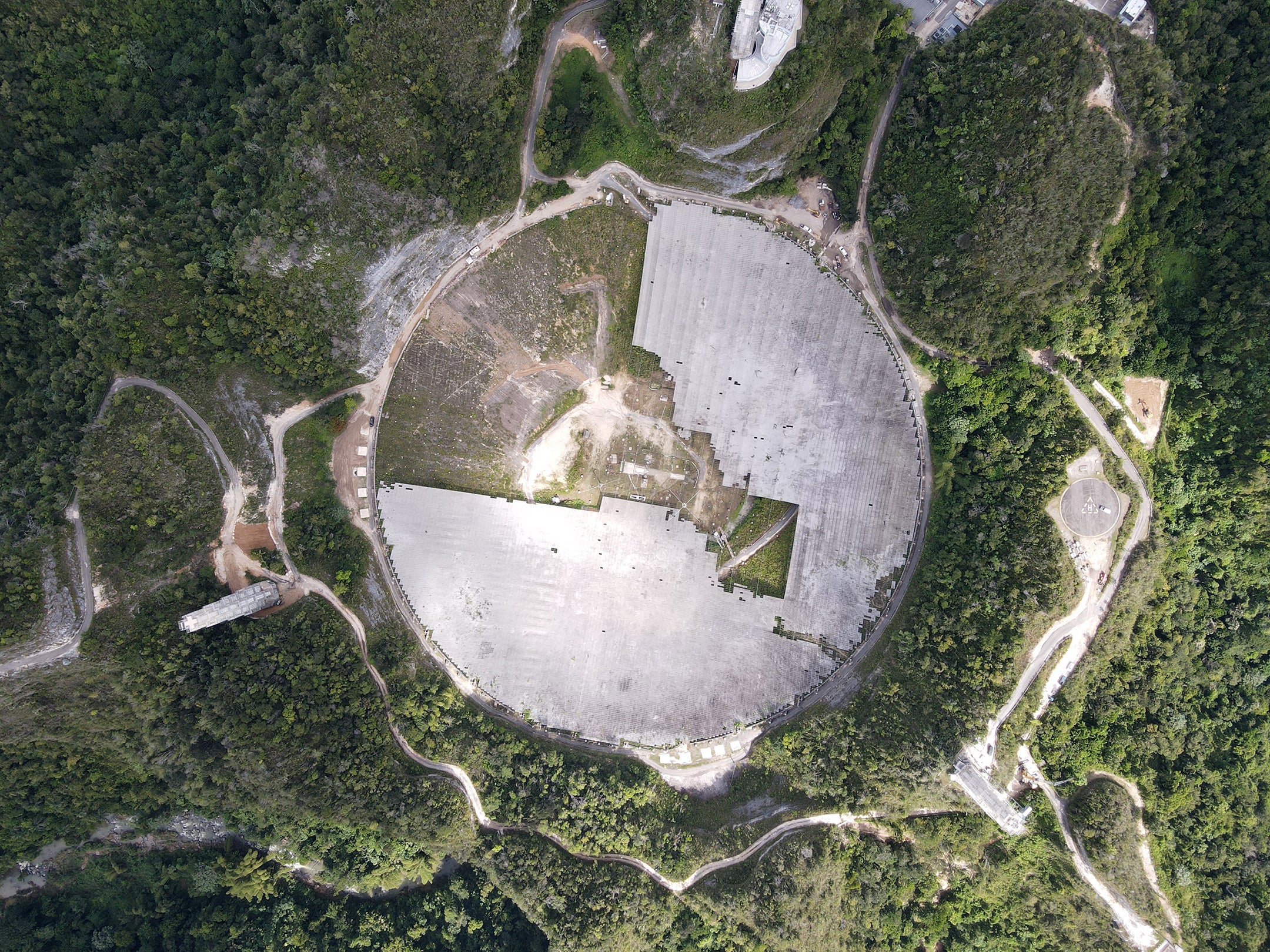 The telescope dish in September 2021. (Photo: Thornton Tomasetti)