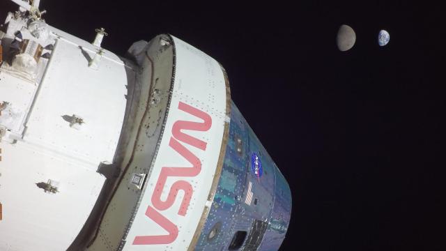 Watch NASA’s Orion Spacecraft Attempt to Break Free From Lunar Orbit