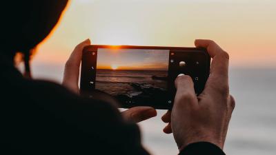 The Best Ways To Find and Organise Your Phone’s Forgotten Photos