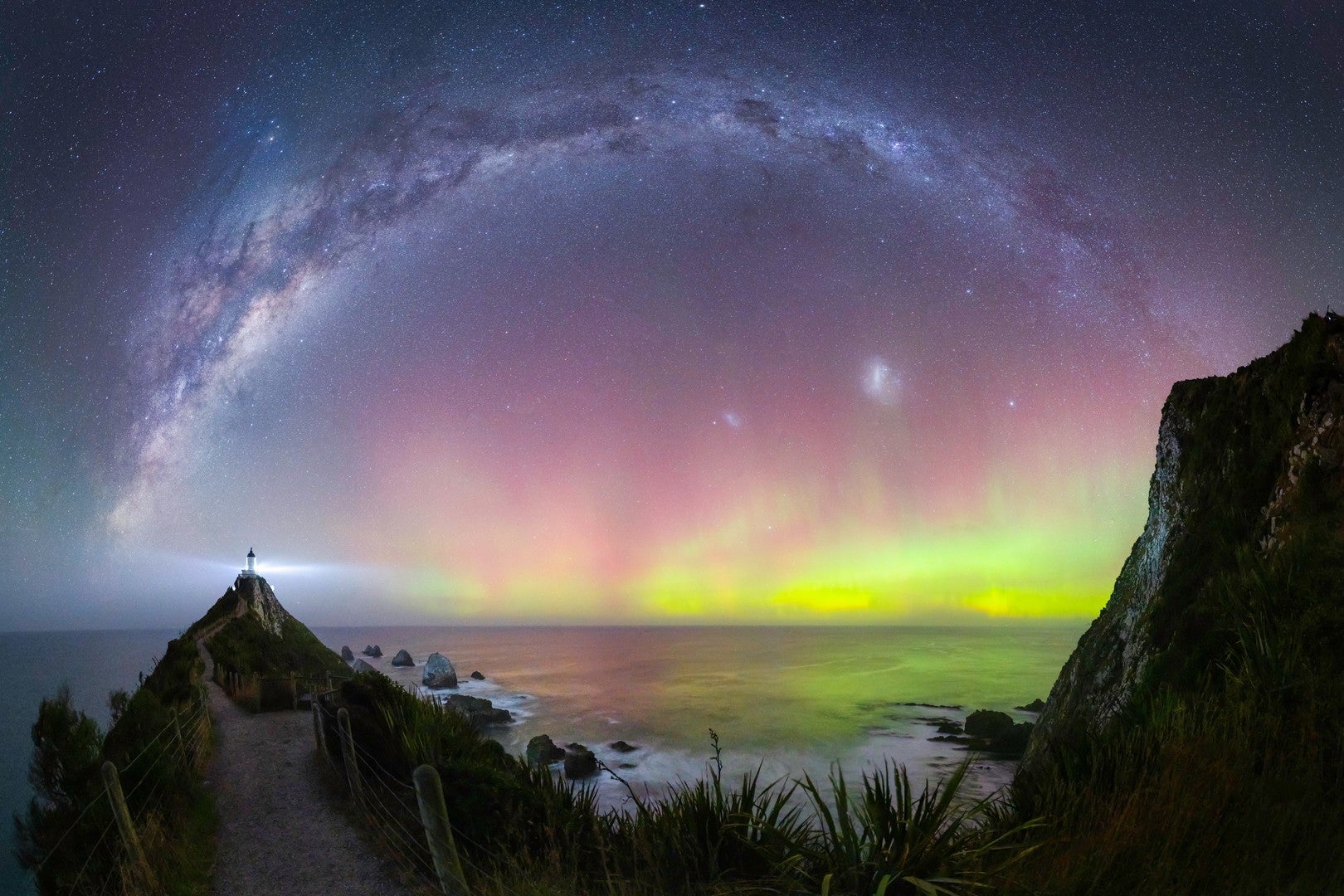 A pinkish-yellow aurora over New Zealand. (Photo: Douglas Thorne)