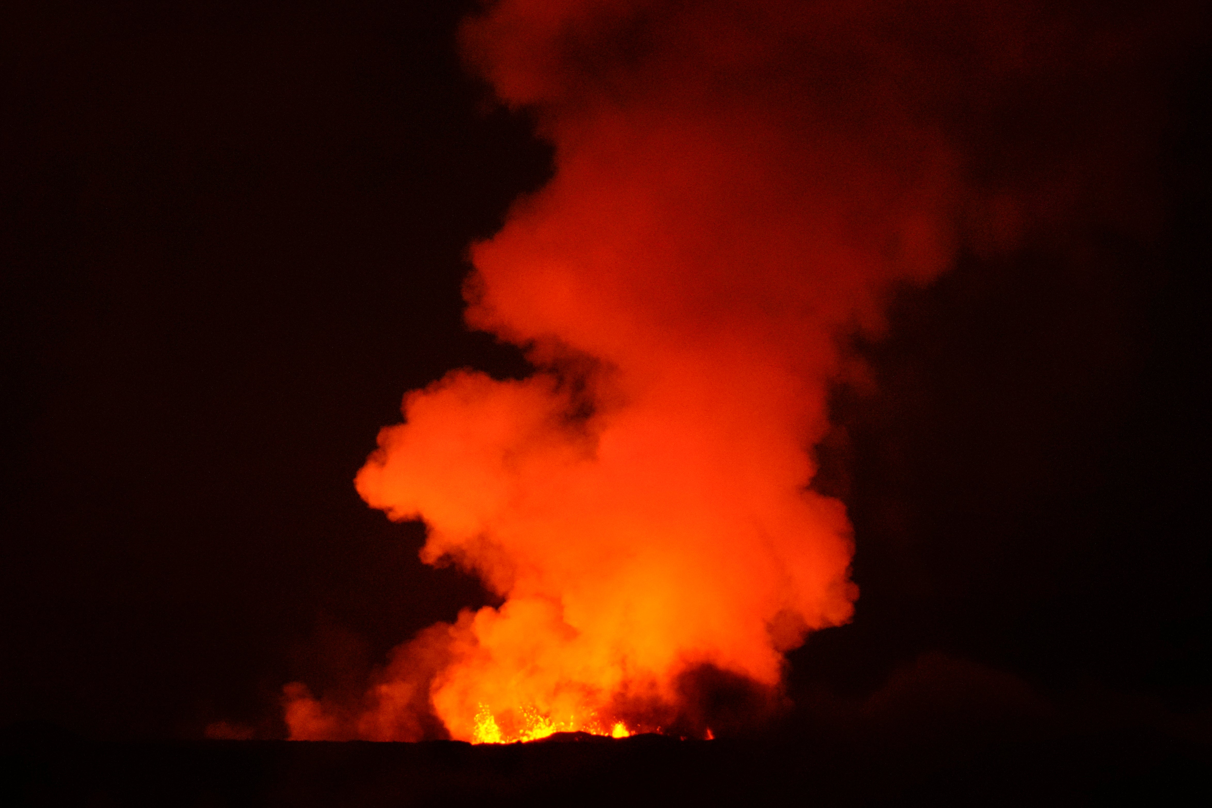 The Mauna Loa volcano erupts Saturday, Dec. 3, 2022, near Hilo, Hawaii. (Photo: Gregory Bull, AP)