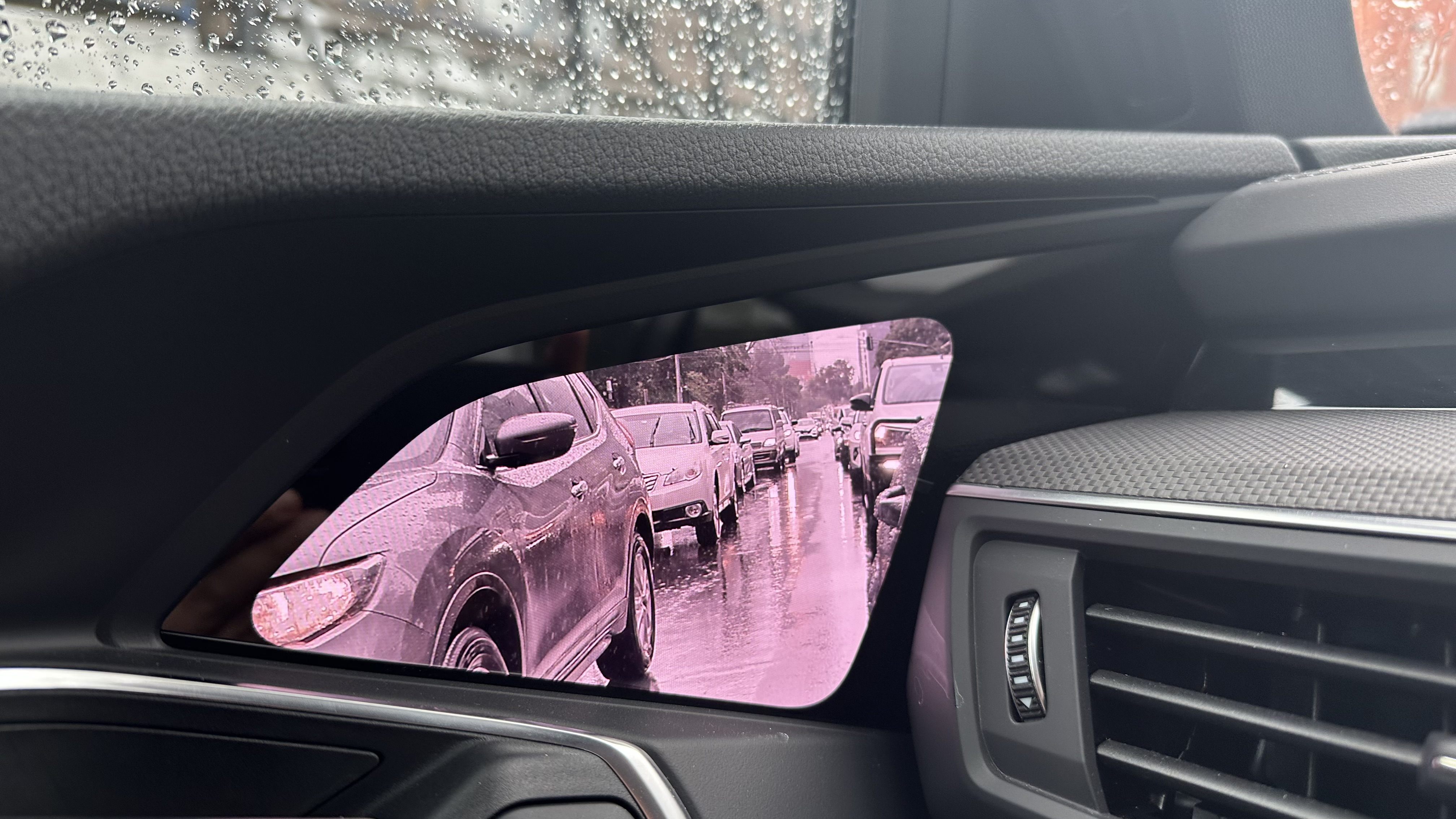 Audi e-tron in-door camera mirror