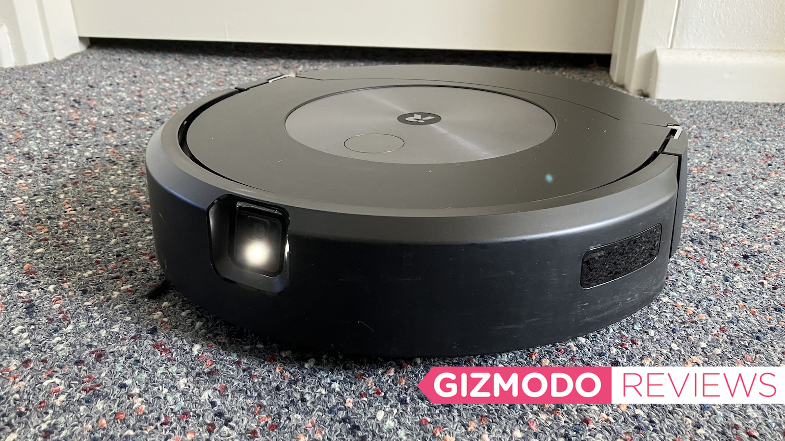 The Roomba i7+ is the robot vacuum I've been waiting for