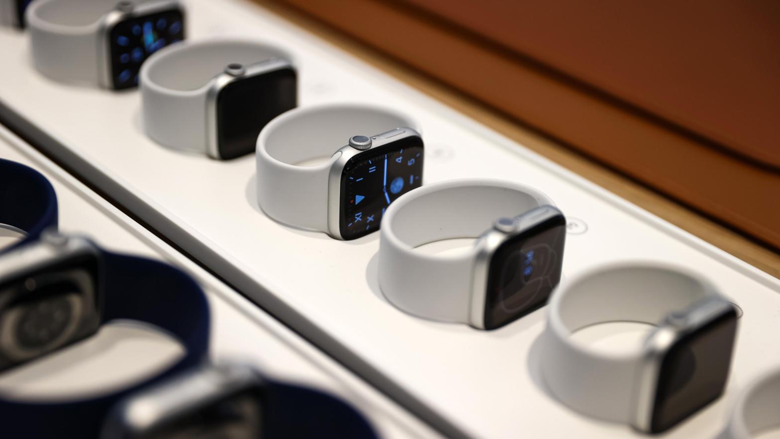 The latest Apple Watches have included blood oxygen sensors using green, red, and infrared LEDs, though researchers have noted for decades that such sensors routinely fail at accurately gauging blood oxygen on darker skin.  (Photo: Feline Lim, Getty Images)
