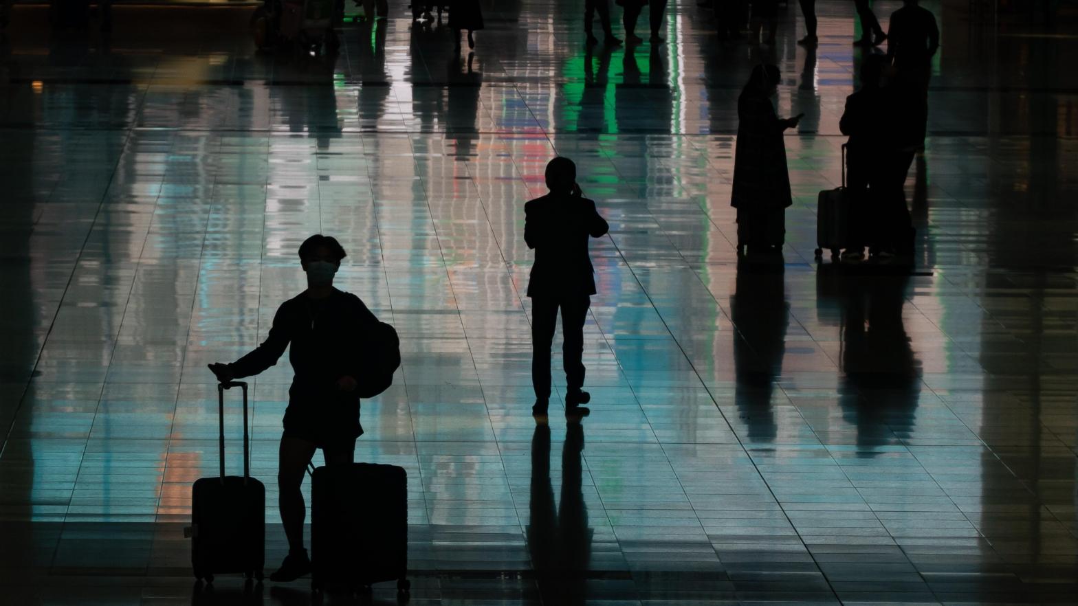 Bad weather, flight cancellations, and lost luggage have made travelling without incident over the holidays next to impossible.  (Image: Anthony Kwan, Getty Images)