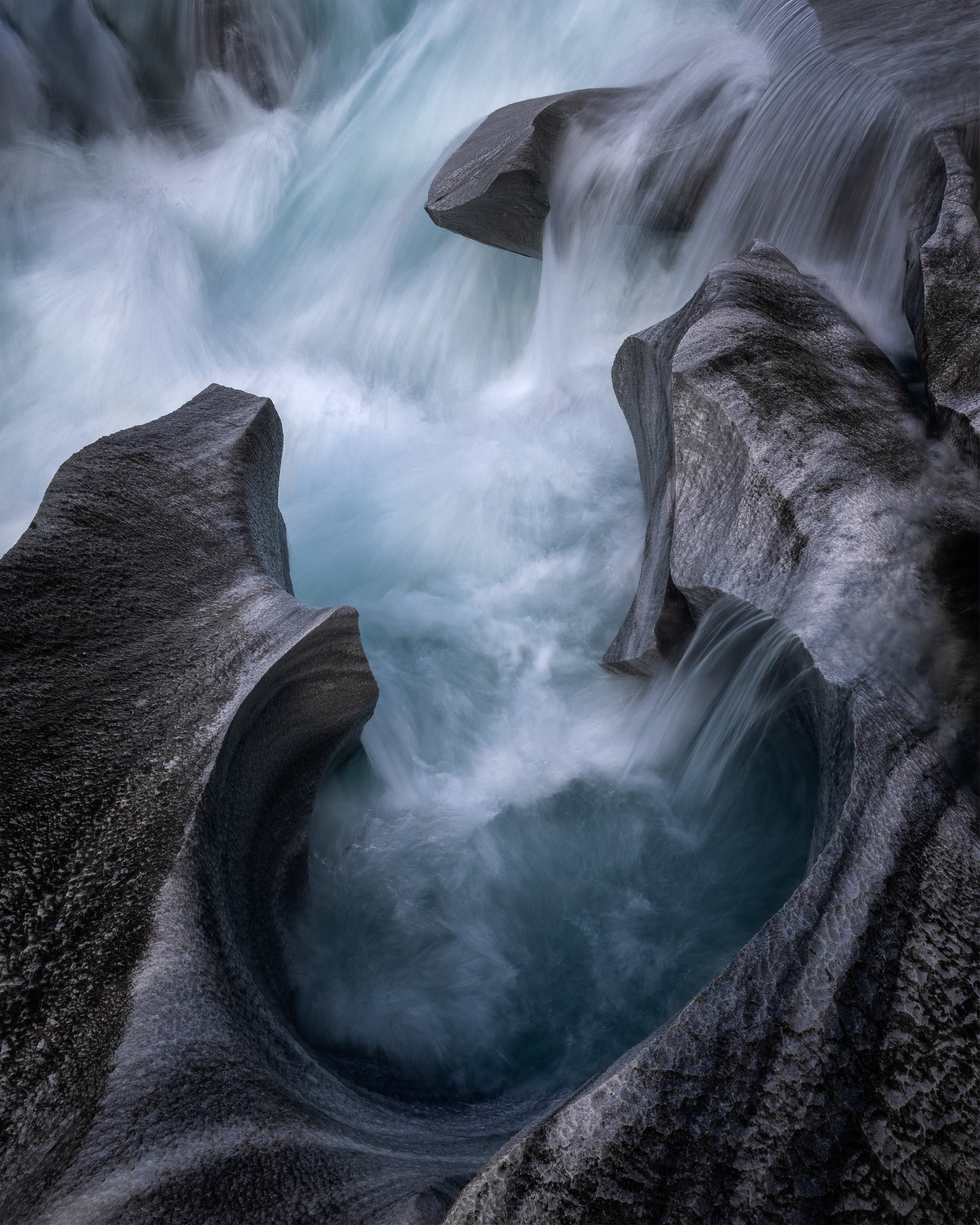 Water flowing on rock formations in Norway. (Photo: Klaus Axelsen)