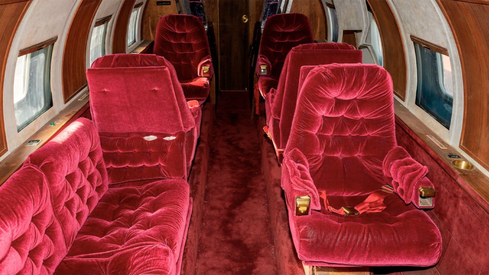 Someone Actually Bought Elvis Presley’s Decaying Jet