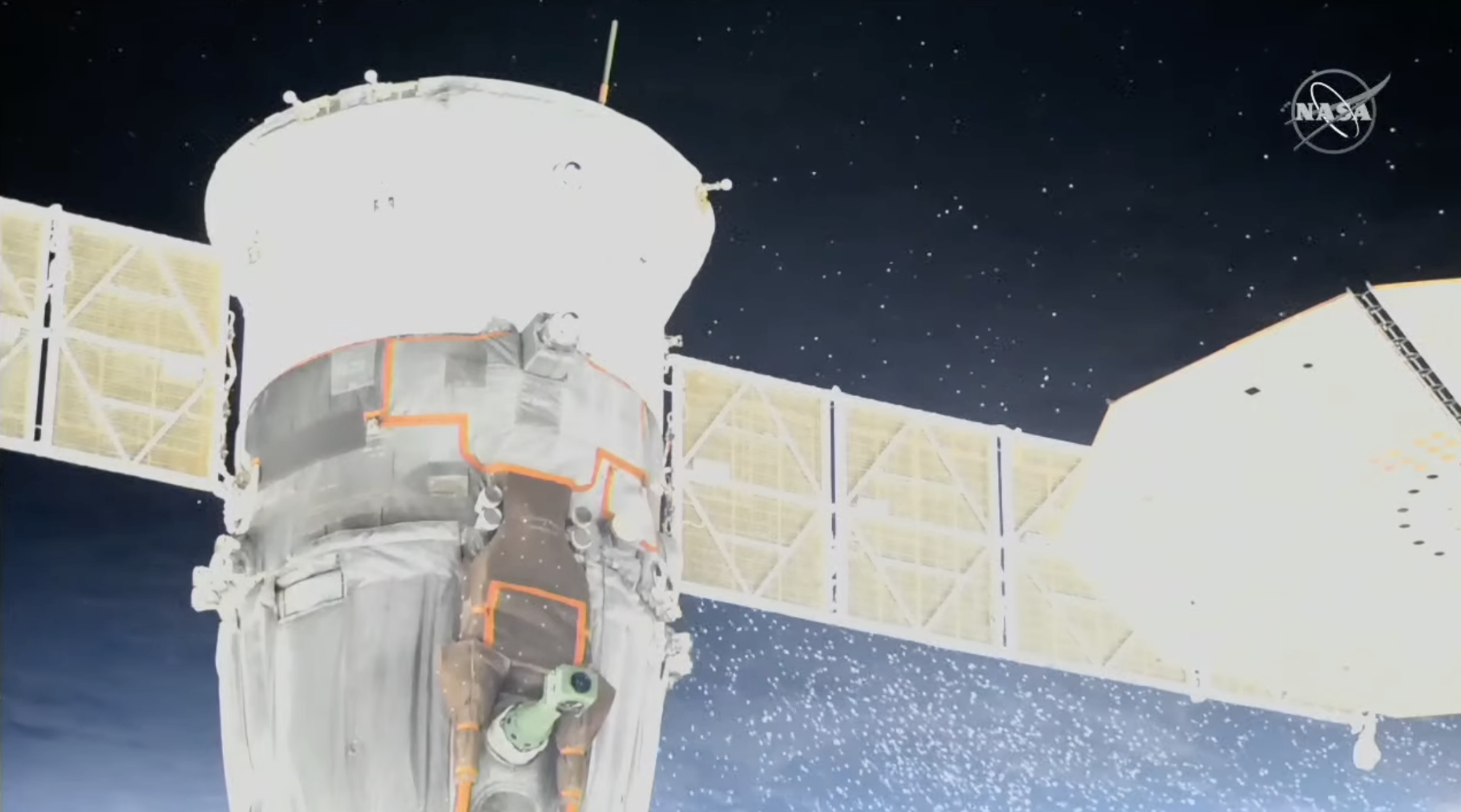 A view of the leaking coolant on December 14, 2022. (Screenshot: NASA TV)