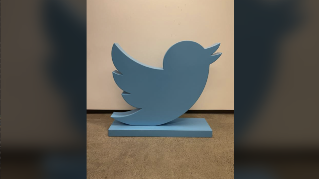 Twitter’s Blue Bird Statue Sold for Nearly $AU145,000 in Elon Musk’s Online Garage Sale