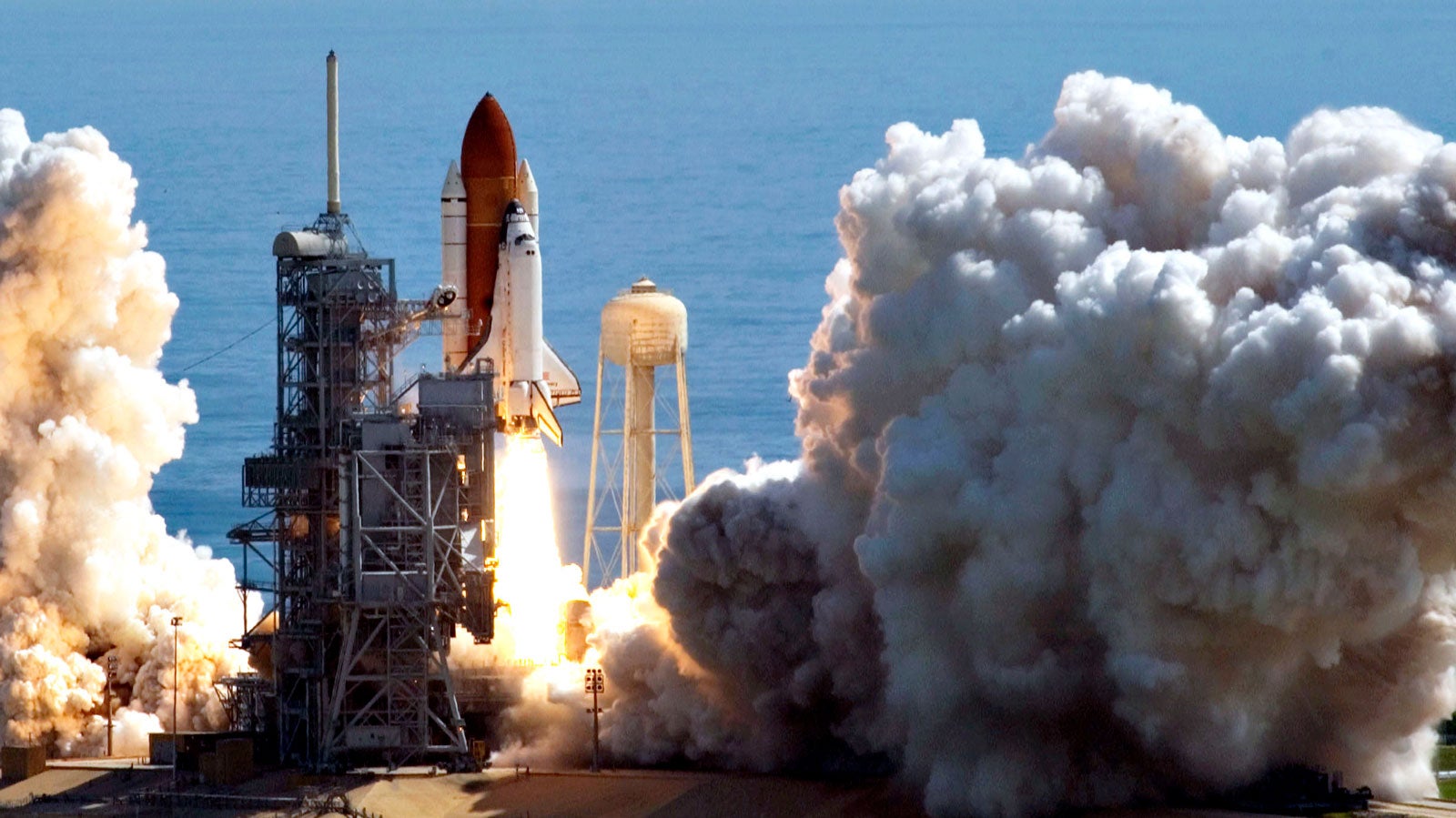 These Are the Biggest Rocket Engines of All Time