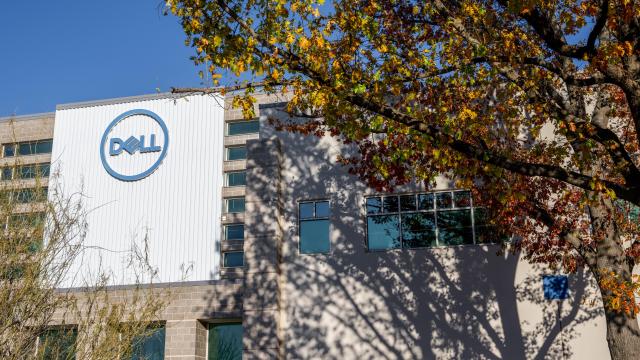 Dell Cuts 6,600 Jobs as PC Sales Drop