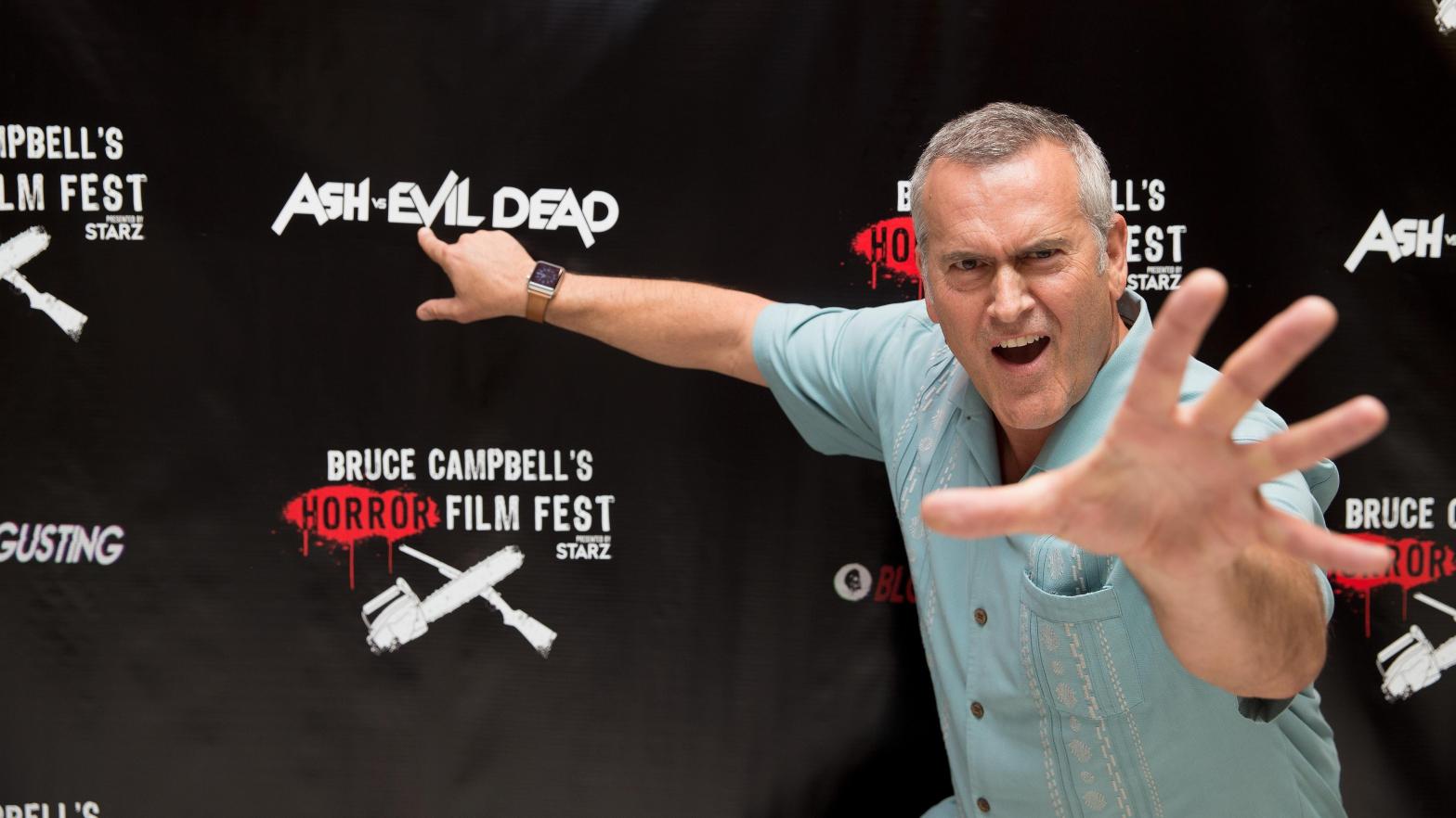 Bruce Campbell attends the Bruce Campbell Horror Film Festival on August 18, 2016 in Rosemont, Illinois. (Photo: Tasos Katopodis/Getty Images for Sony, Getty Images)